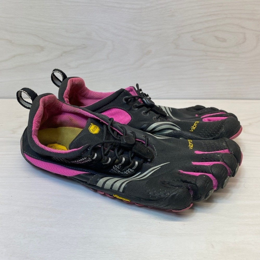 Vibram Womens 38 FiveFingers Bikila EVO Shoes Black Pink 14W3503 Barefoot